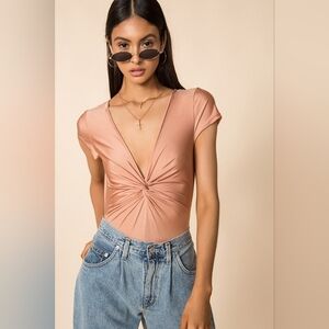 SUPERDOWN Corine Twist Bodysuit In Nude Size XS